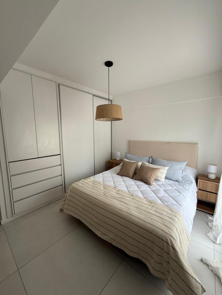 4 amb- cochera y terraza - reciclado y amoblado- Plaza mitre