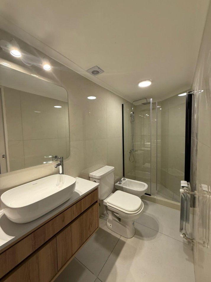 4 amb- cochera y terraza - reciclado y amoblado- Plaza mitre