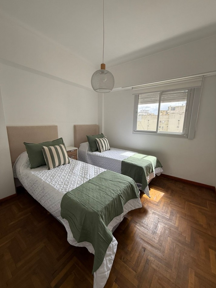 3 Amb. con balcon terraza- Amoblado y Reciclado- MDP