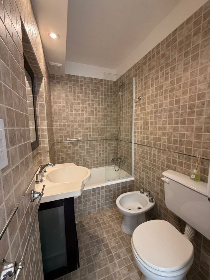 3 Amb. con balcon terraza- Amoblado y Reciclado- MDP