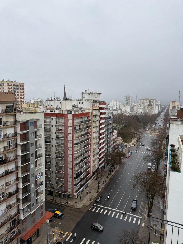 3 amb. con balcon reciclado - vista panoramica- MDP