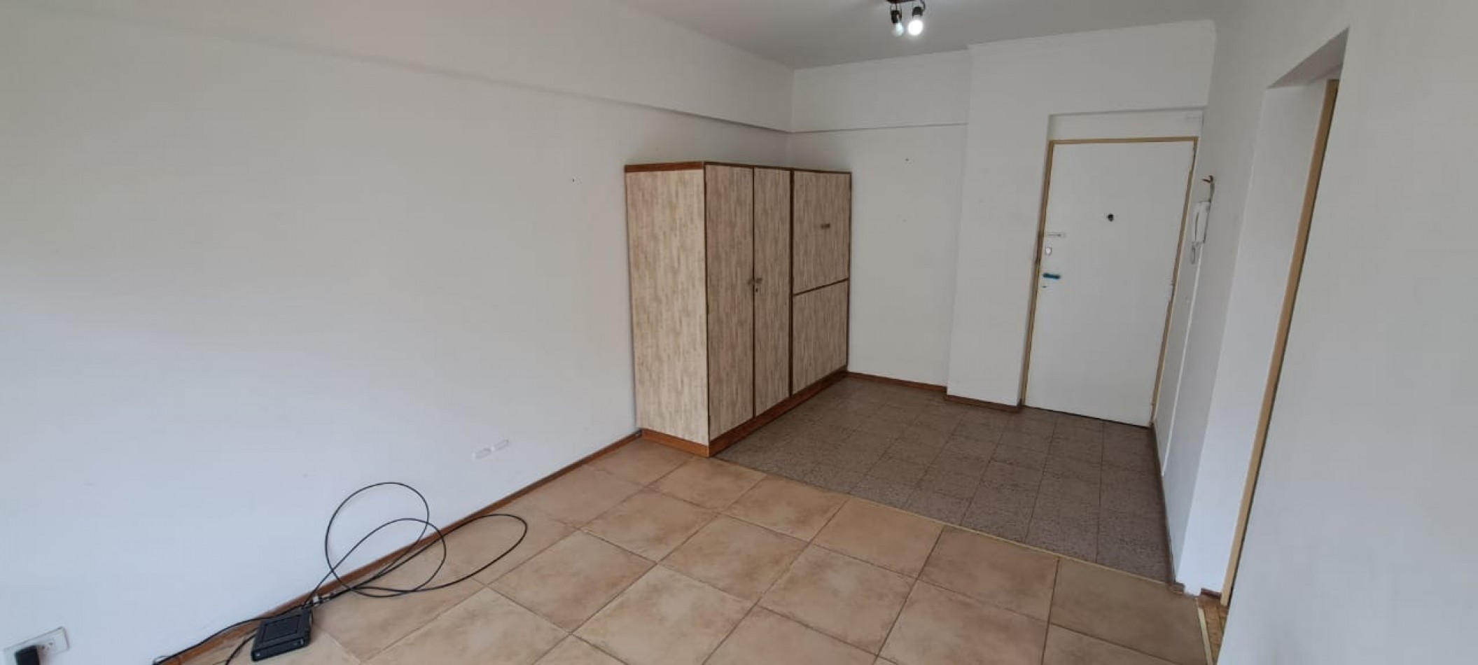 Alquiler 12 m- 1 amb frente con balcon- Centro MdP