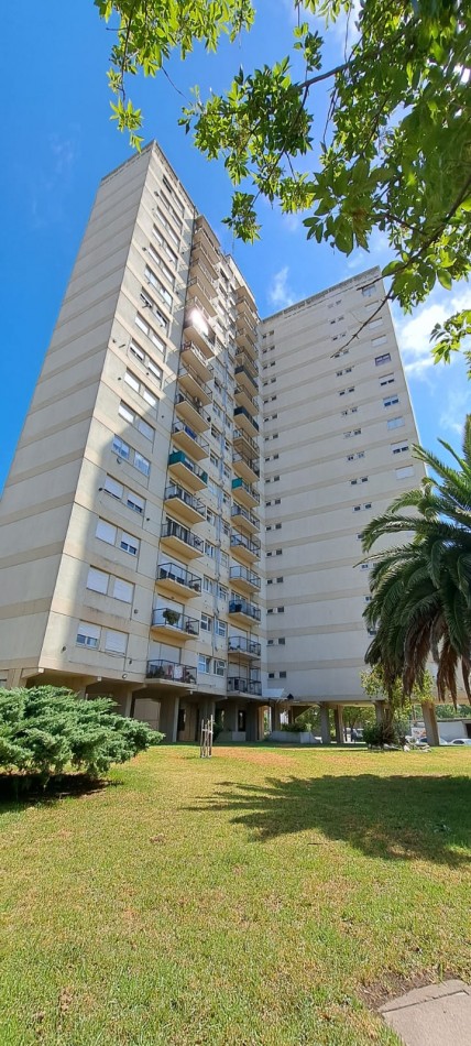 2 amb lateral - vista abierta- los andes y Luro 