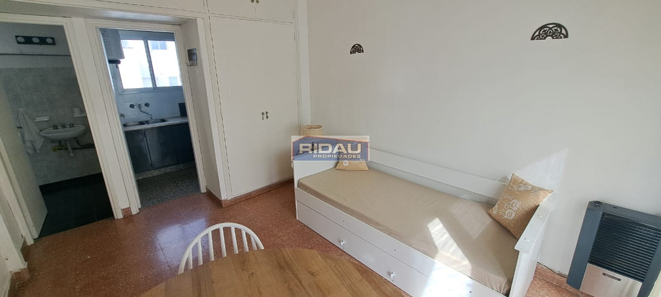 Alq. 24 m. 1 amb calle con balcon- centro MdP