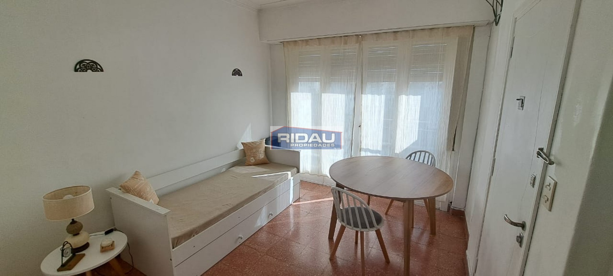 Alq. 24 m. 1 amb calle con balcon- centro MdP