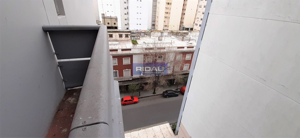 2 amb al Frente con balcon- Cochera - Baulera- centro MdP