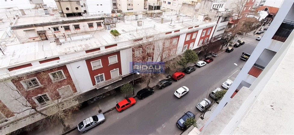 2 amb al Frente con balcon- Cochera - Baulera- centro MdP