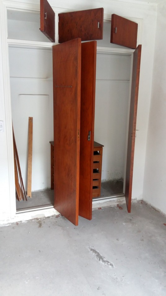 PH 3 amb a la calle con local/garage- 1° piso x escalera