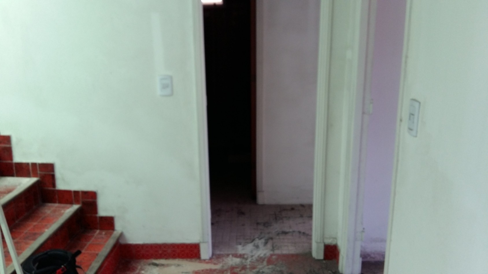 PH 3 amb a la calle con local/garage- 1° piso x escalera