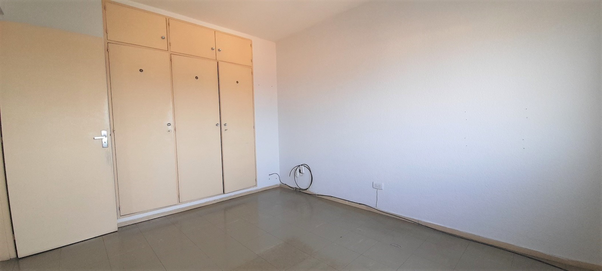 3 amb a la calle c/espacio de cochera- Bahia Blanca y Alberti