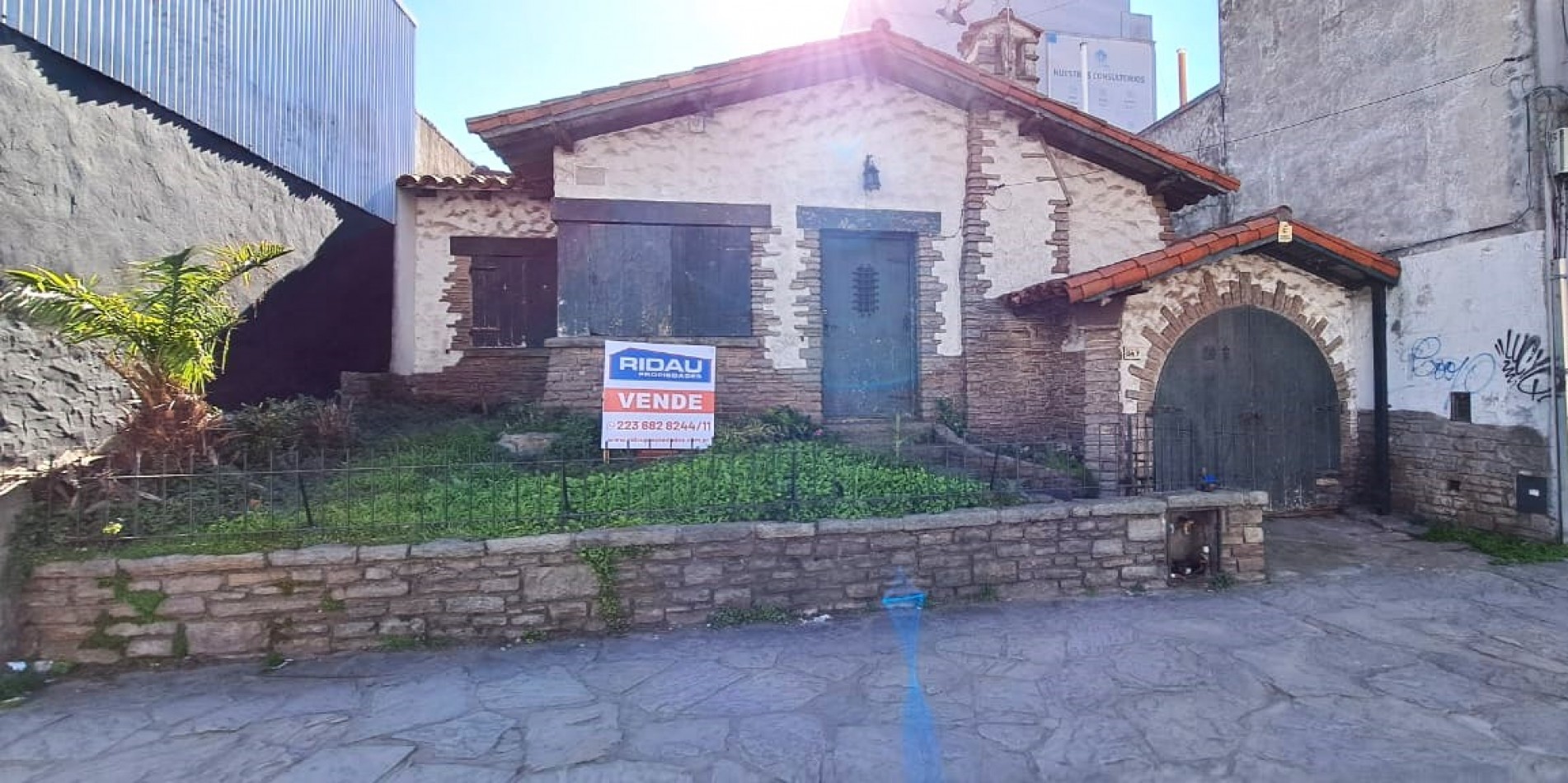 LOTE con casa a demoler sobre: 10,40 x 22,50- C1a