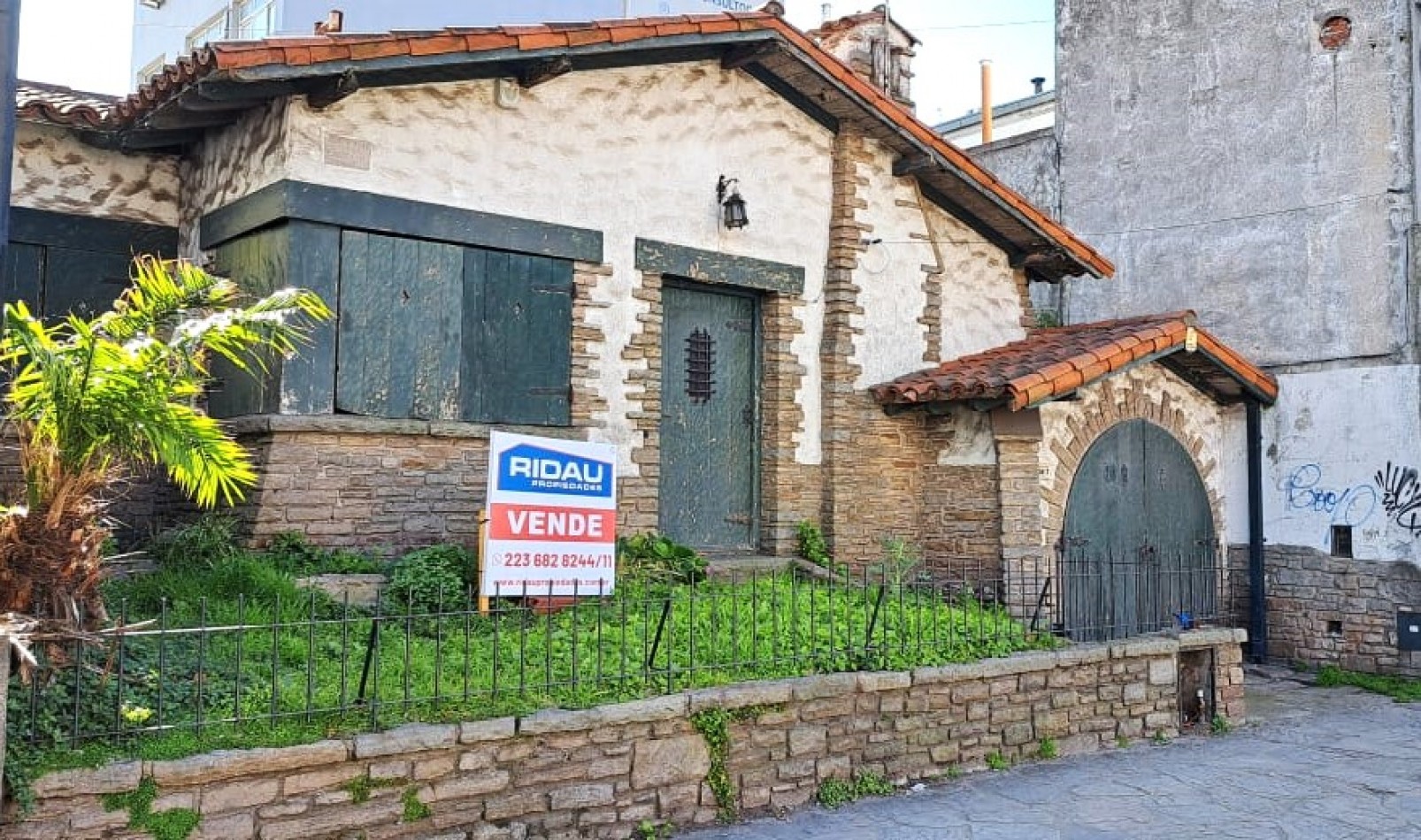 LOTE con casa a demoler sobre: 10,40 x 22,50- C1a