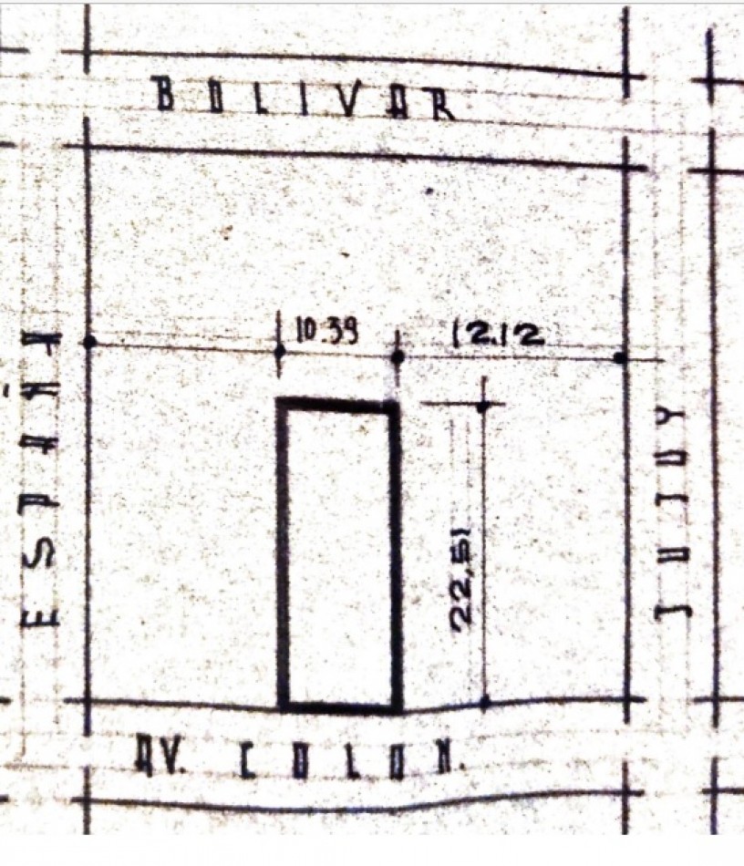 LOTE con casa a demoler sobre: 10,40 x 22,50- C1a