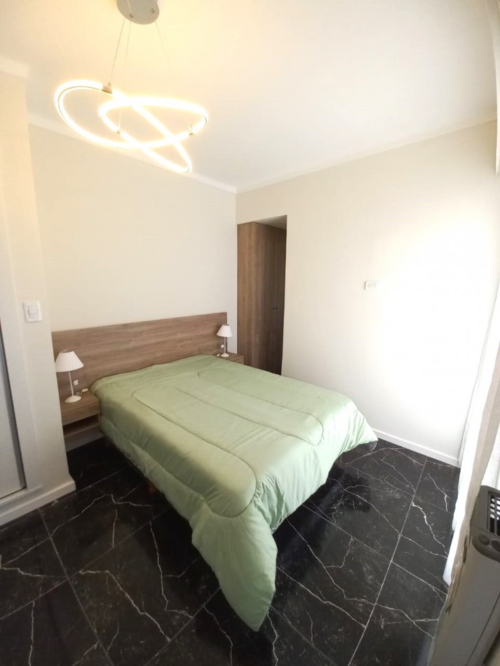 1 amb lateral con balcon -reciclado MdP