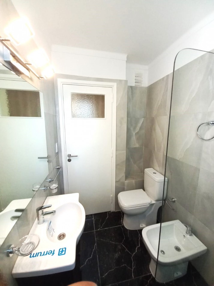 1 amb lateral con balcon -reciclado MdP