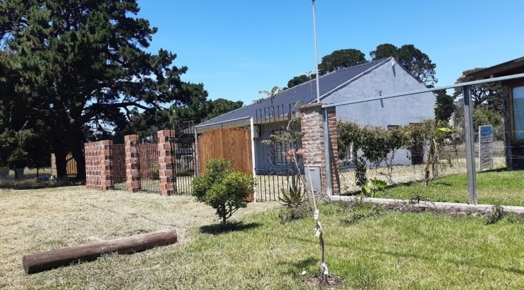 Alq. 12 meses- chalet 3 amb.- Acantilados 