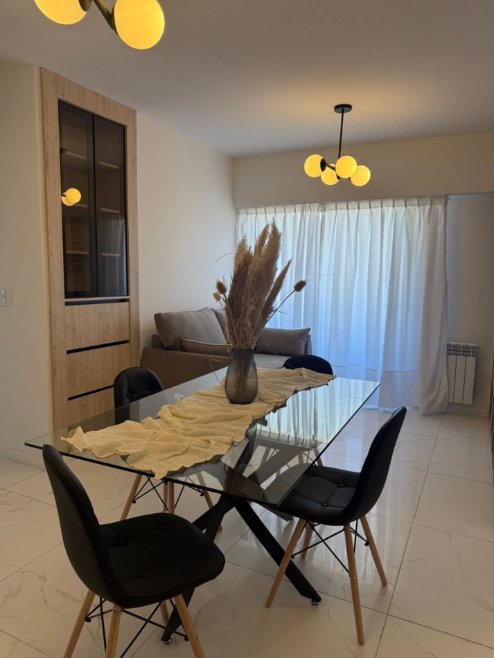 3 amb frente con balcon- reciclado y amoblado- La perla MDP