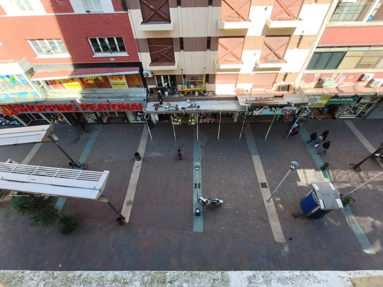 3 amb con balcon dep. servicio - 2 baños peatonal MDP