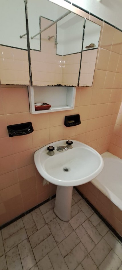 Alquiler 24 m- 1 amb frente con balcon- Centro MdP