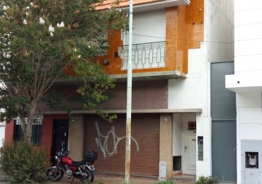 PH 3 amb a la calle con local/garage- 1° piso x escalera